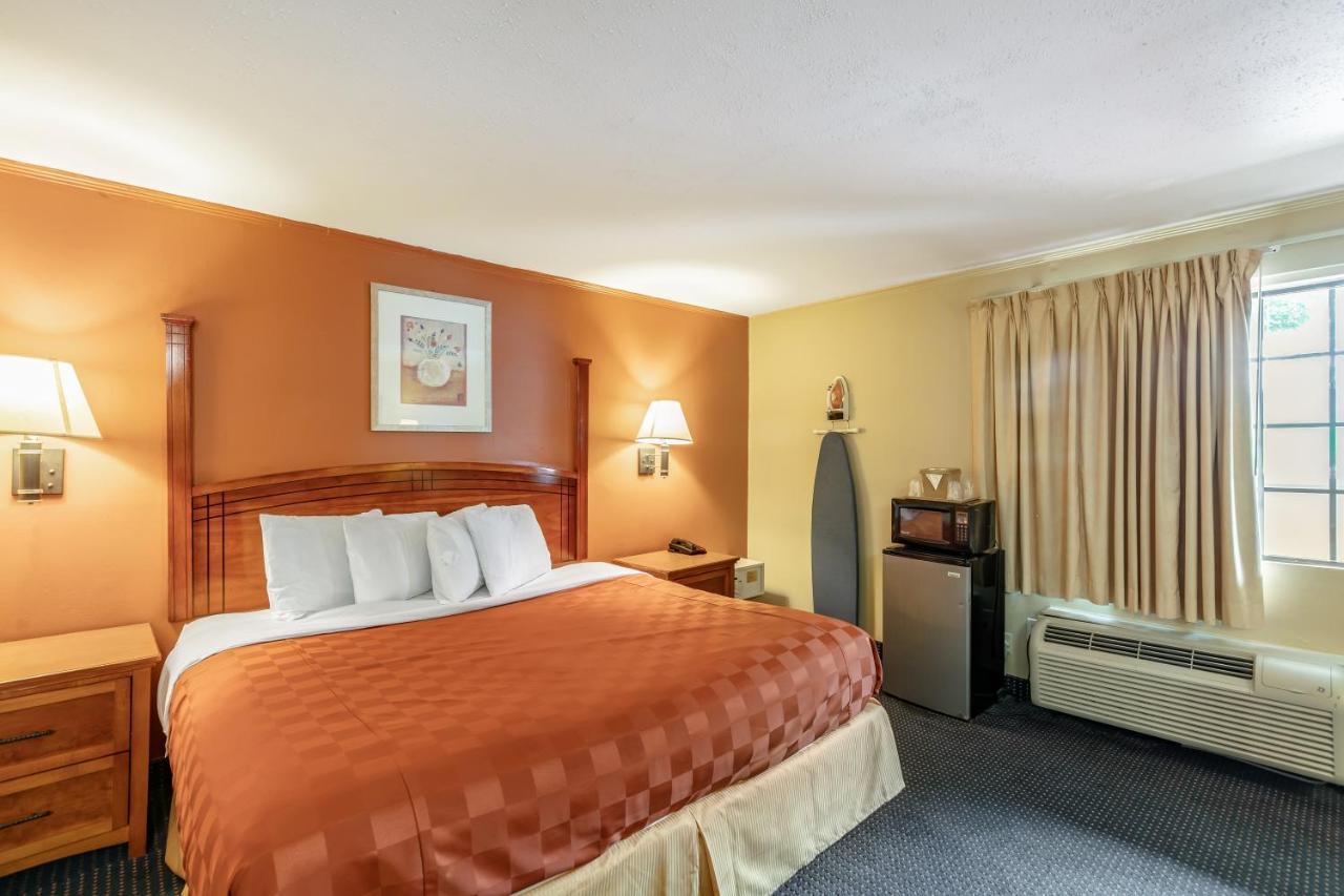 Red Carpet Inn - Stamford Luaran gambar