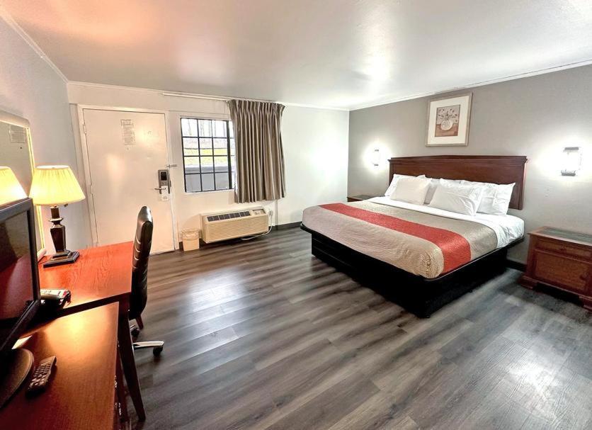 Red Carpet Inn - Stamford Luaran gambar